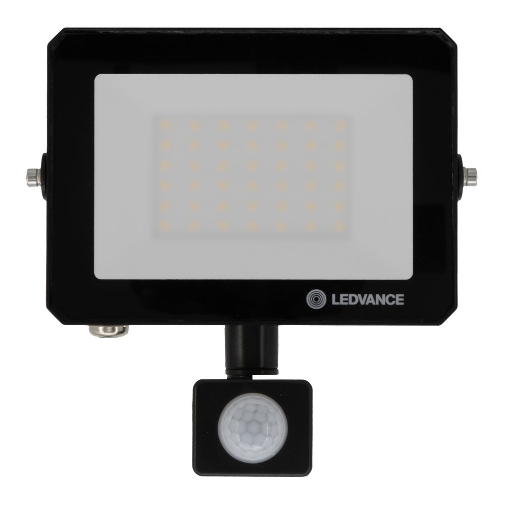 LED reflektor 50W IP65 3000K 105° – vonkajšie LED svietidlo LEDVANCE