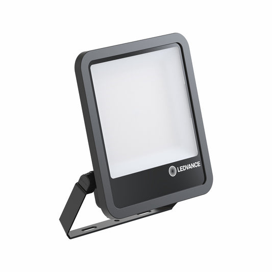 LED reflektor 133W IP66 6500K 100° – vonkajšie LED svietidlo LEDVANCE