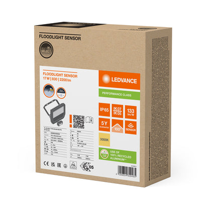 LED reflektor 17W IP65 3000K 100° – vonkajšie LED svietidlo LEDVANCE