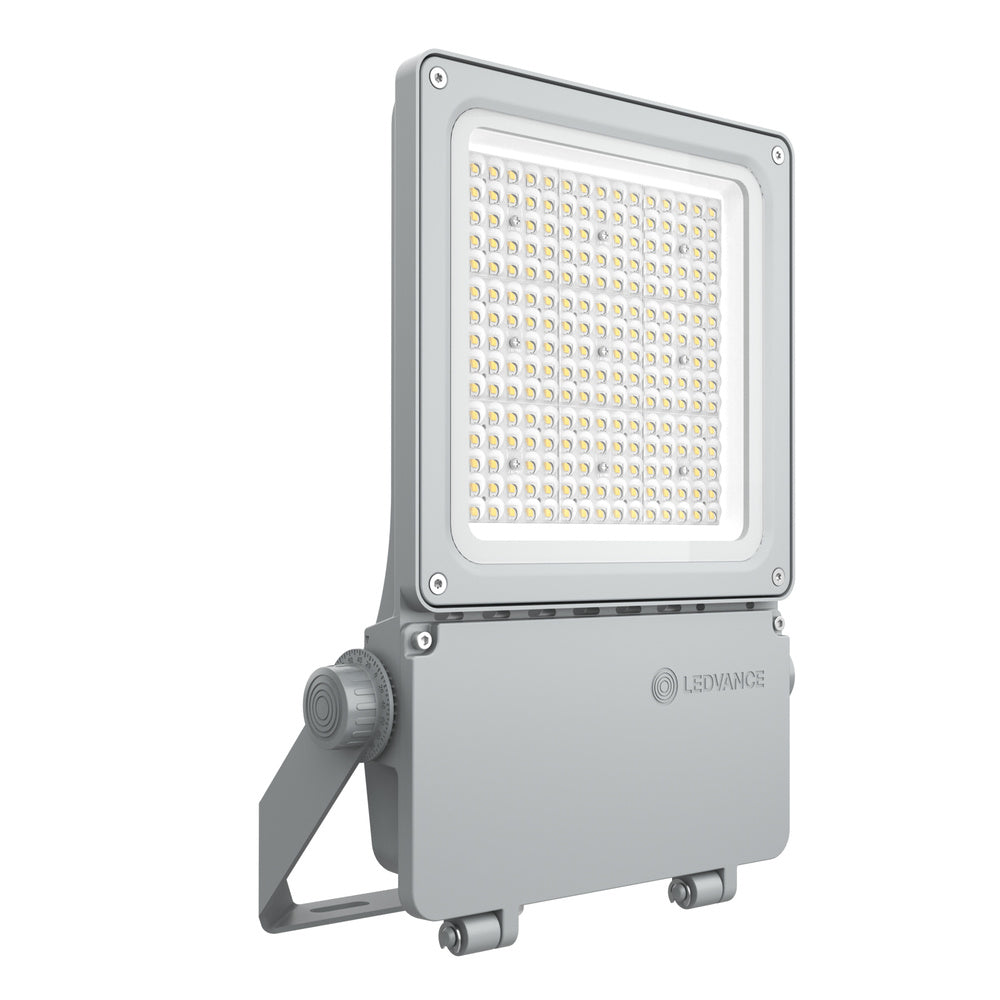 LED reflektor 80W IP66 3000K 55° – vonkajšie LED svietidlo LEDVANCE