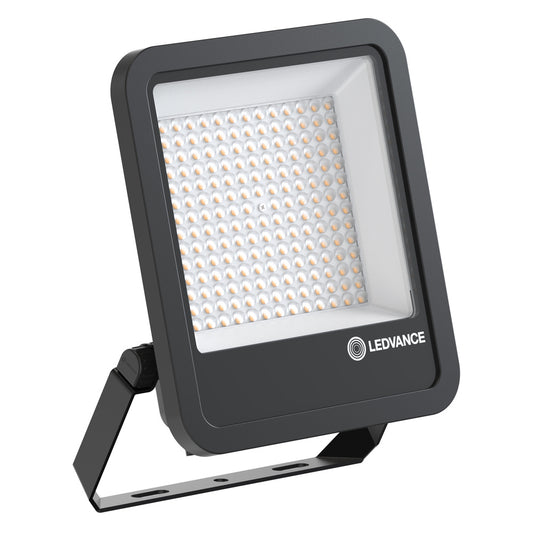 LED reflektor 50W IP66 3000K 48° – vonkajšie LED svietidlo LEDVANCE