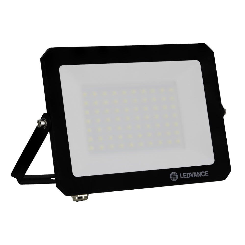 LED reflektor 10W IP65 4000K 105° – vonkajšie LED svietidlo LEDVANCE