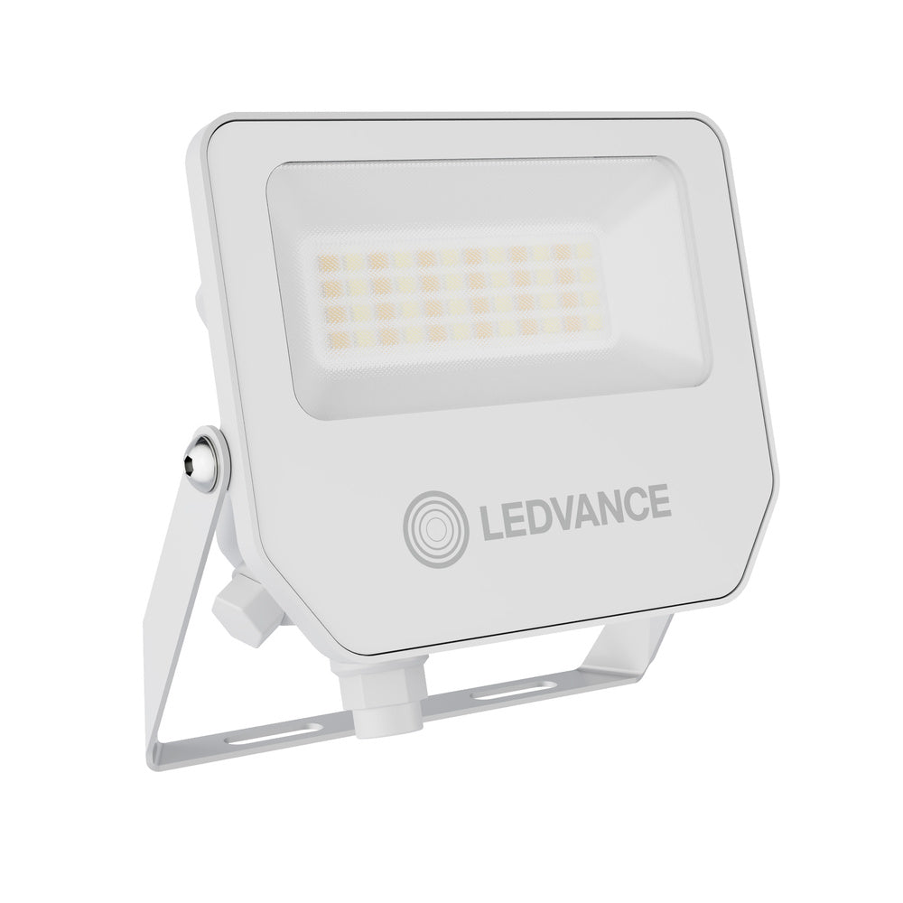 LED reflektor 18W IP65 3000K 100° – vonkajšie LED svietidlo LEDVANCE