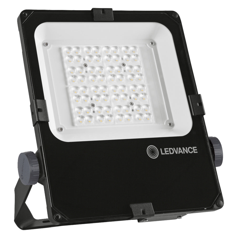 LED reflektor 50W IP66 3000K 55° – vonkajšie LED svietidlo LEDVANCE